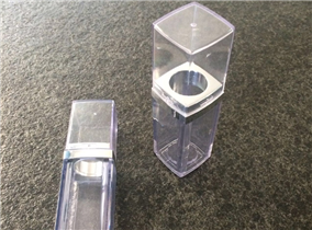 Transparent packing box